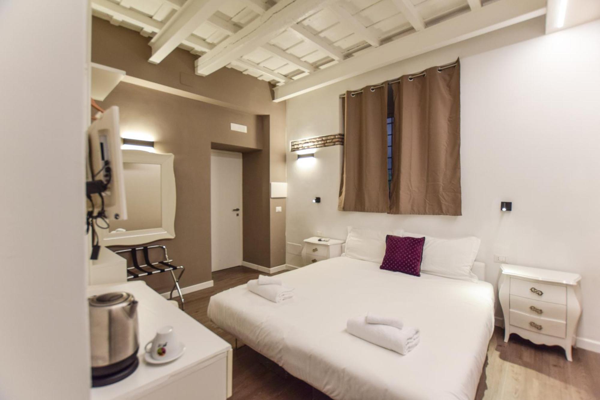Navona Secret Stay Guest House Rom Exterior foto